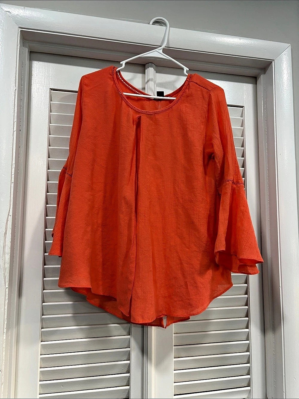 New Directions Ruffle Sleeve Blouse in Orange Large Like New